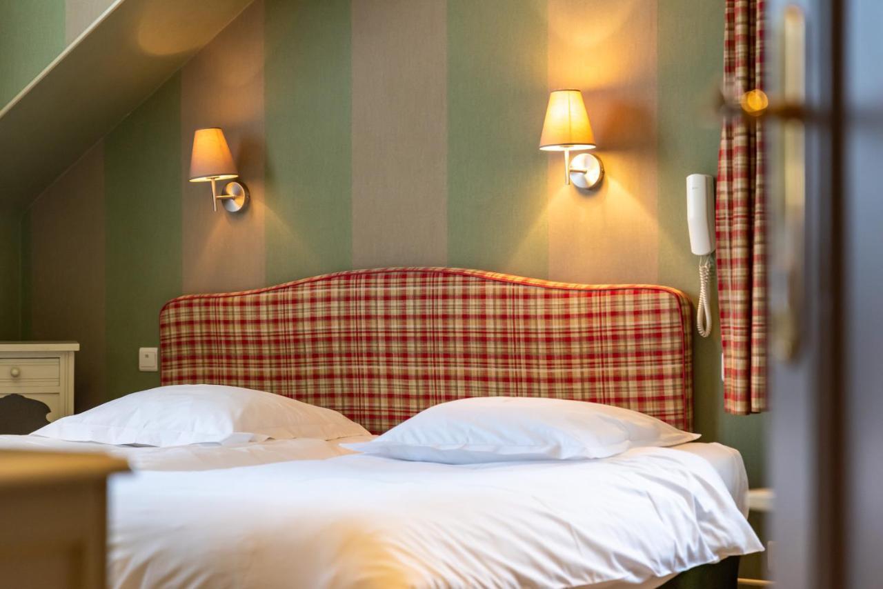 Hotel Le Cor De Chasse Saint-Hubert Exterior foto