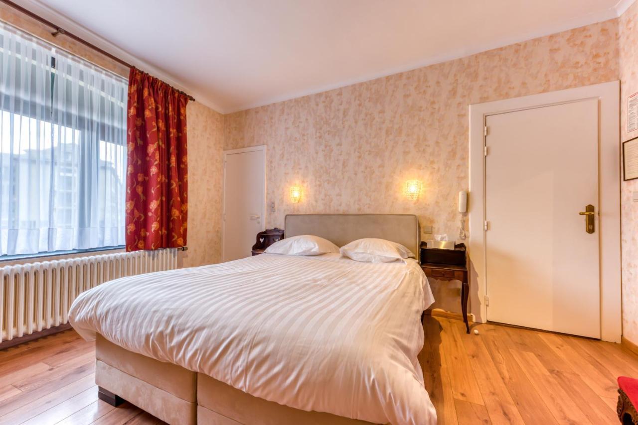 Hotel Le Cor De Chasse Saint-Hubert Exterior foto